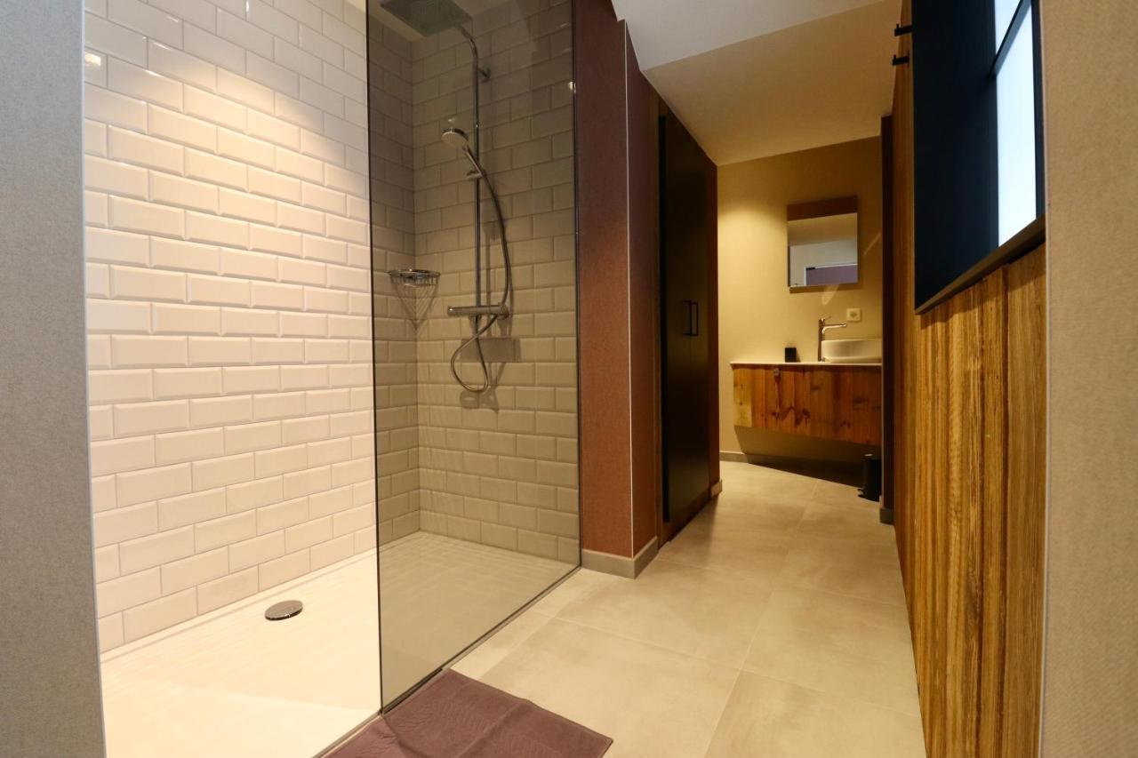 24 Holiday home *